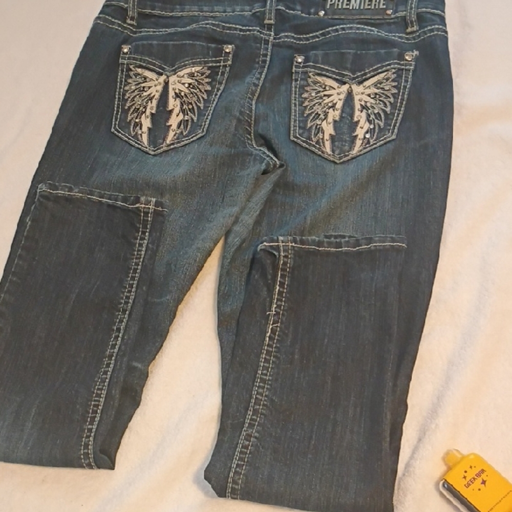 Premier Women's Dark Blue Cropped Jeans with Butterfly Embroidery